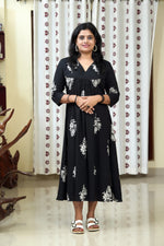 Load image into Gallery viewer, COTTON DRESS SM010