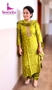 A LINENSILK  HAND EMBROIDERY DRESS SM025